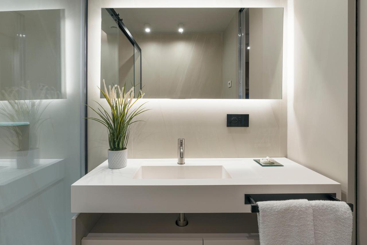 Aera Luxury Suites - 303 304 305 カターニア エクステリア 写真