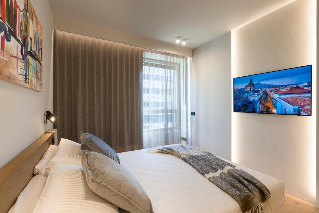 Aera Luxury Suites - 303 304 305 カターニア エクステリア 写真