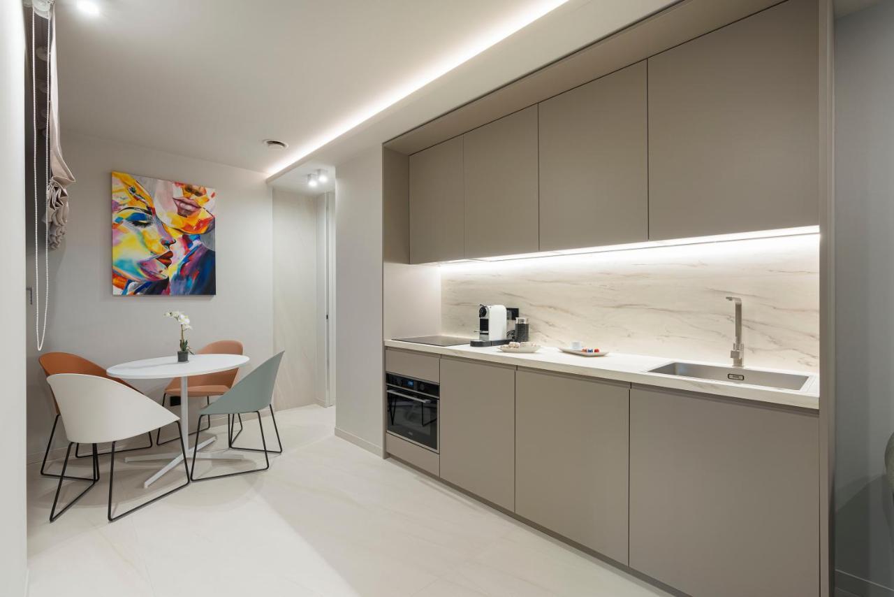 Aera Luxury Suites - 303 304 305 カターニア エクステリア 写真