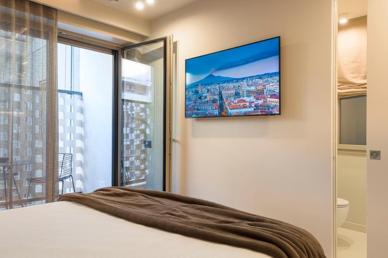 Aera Luxury Suites - 303 304 305 カターニア エクステリア 写真