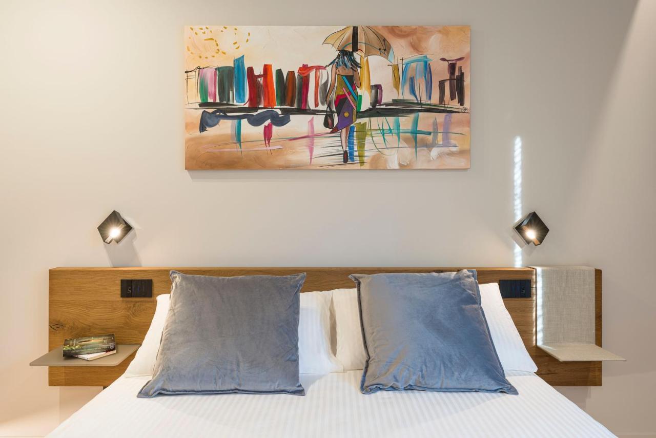 Aera Luxury Suites - 303 304 305 カターニア エクステリア 写真