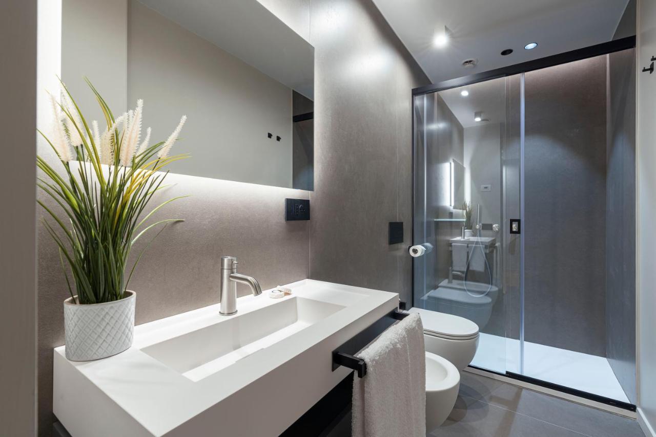 Aera Luxury Suites - 303 304 305 カターニア エクステリア 写真