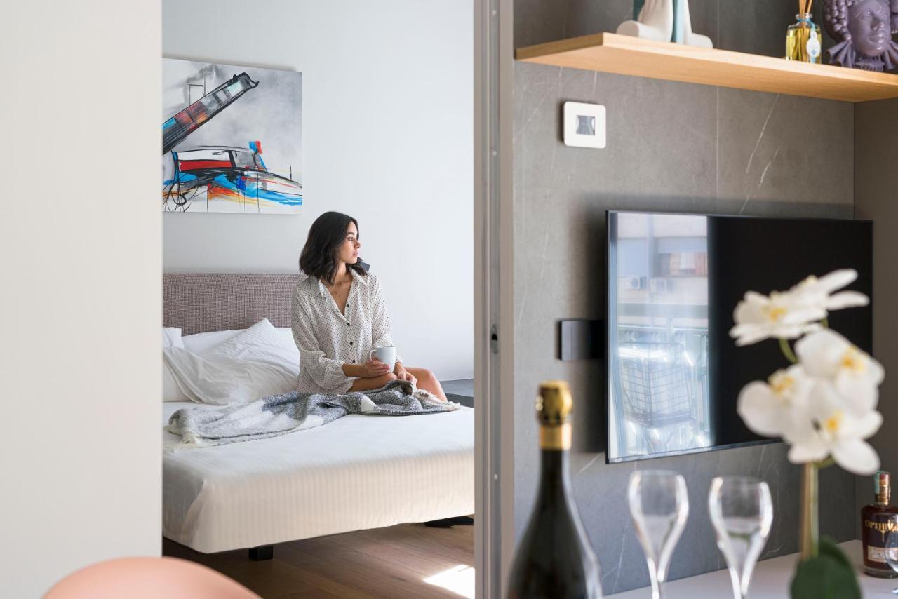 Aera Luxury Suites - 303 304 305 カターニア エクステリア 写真