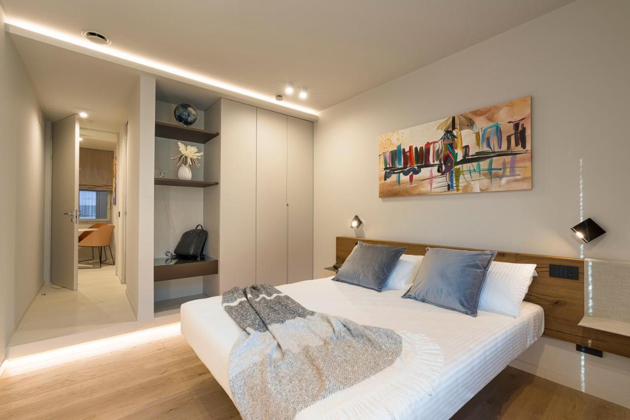 Aera Luxury Suites - 303 304 305 カターニア エクステリア 写真