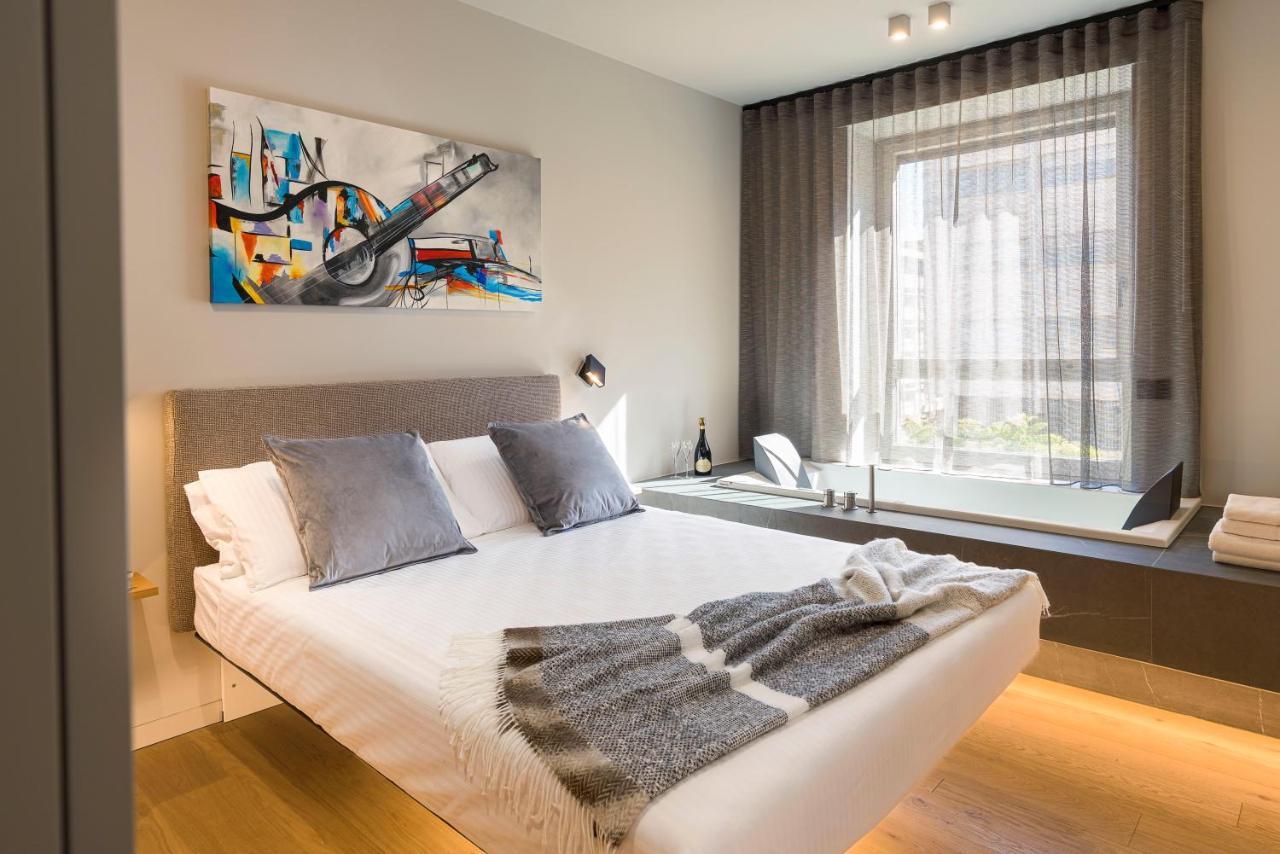 Aera Luxury Suites - 303 304 305 カターニア エクステリア 写真