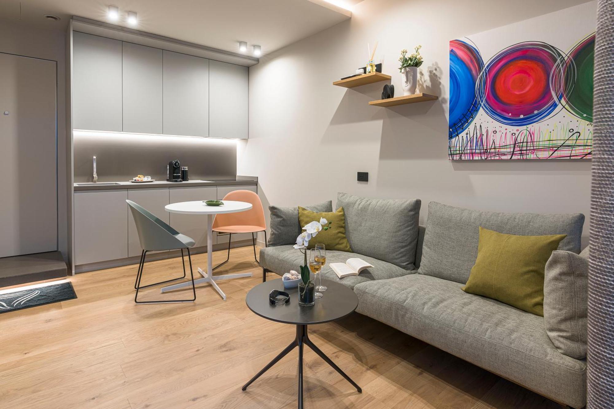 Aera Luxury Suites - 303 304 305 カターニア エクステリア 写真